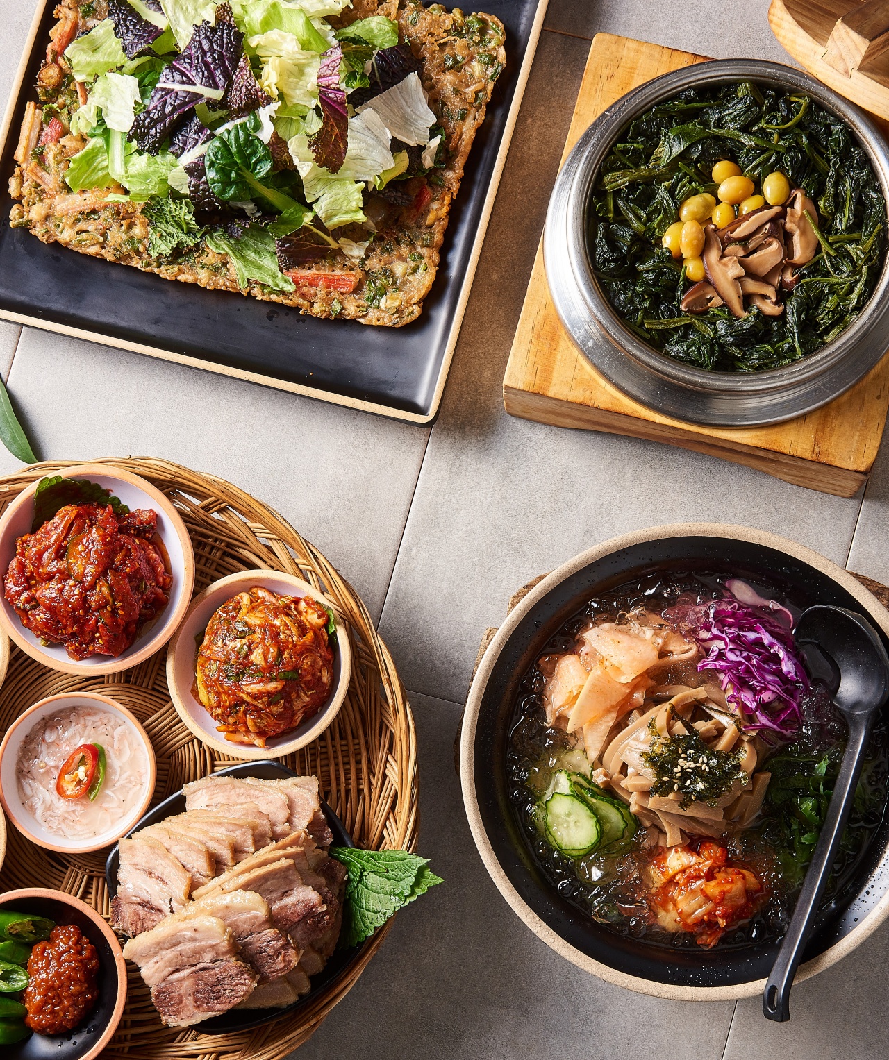산중식당 매장 이미지