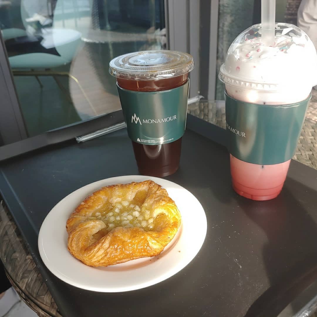 모나무르 카페 THE GREEN 매장 이미지