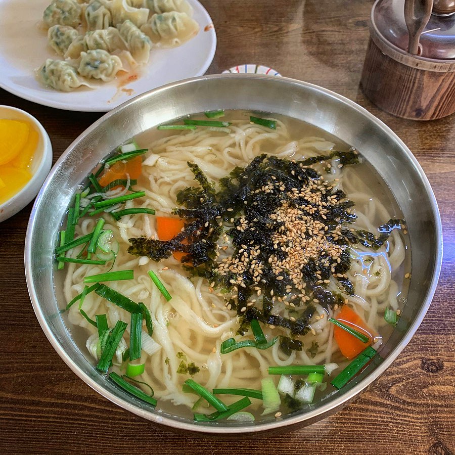 현대칼국수 매장 이미지