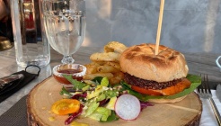 몽크스부처 매장 이미지