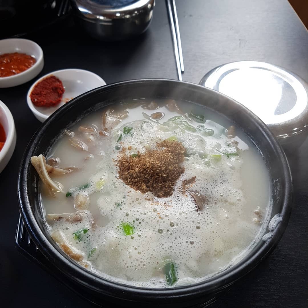 곱은달 매장 이미지