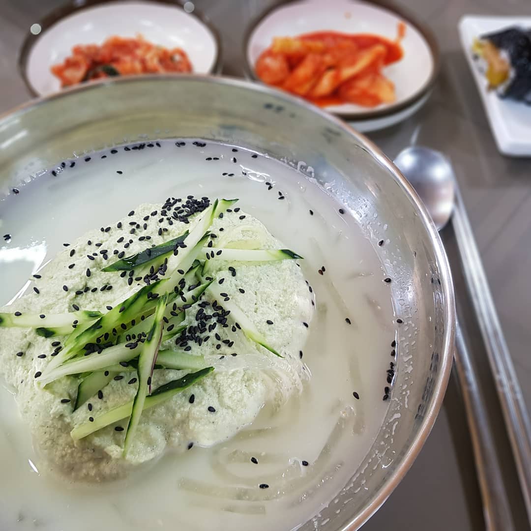 밀밭 국수전문점 매장 이미지