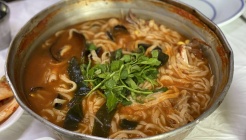 윤금자모리칼국수 매장 이미지