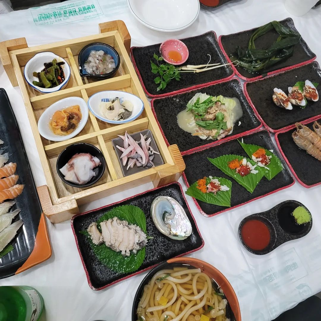 어장군횟집 하모샤브샤브 매장 이미지