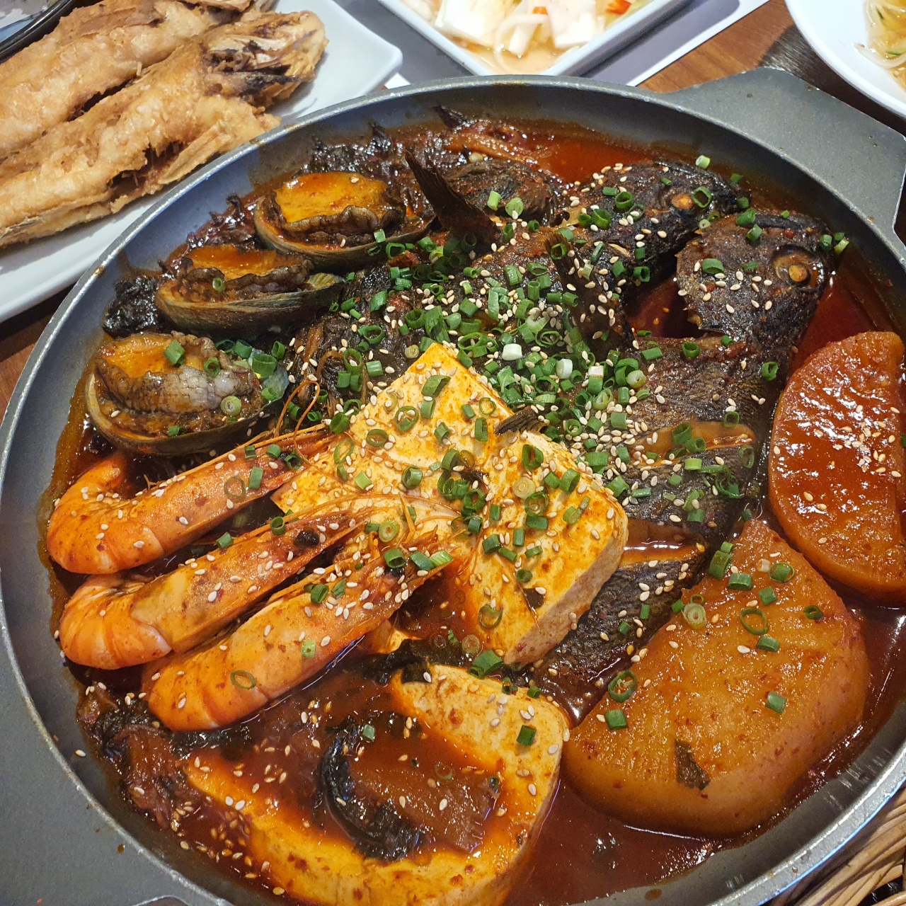 고집돌우럭 매장 이미지