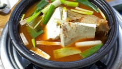 농민쉐프의묵은지화련 매장 이미지