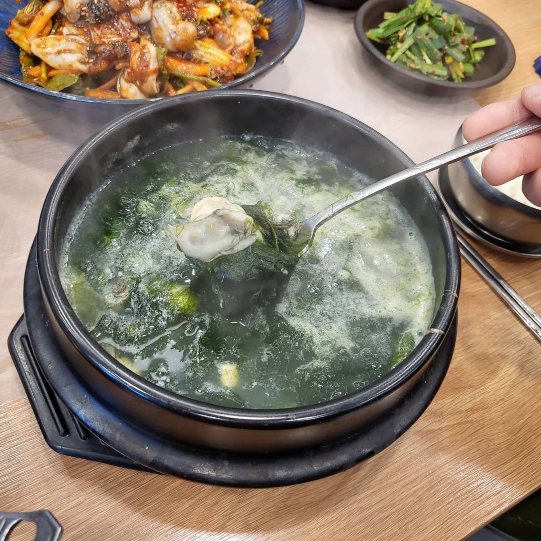 장수굴국밥 매장 이미지