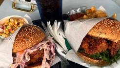 롸카두들 내쉬빌 핫치킨 성수점 매장 이미지