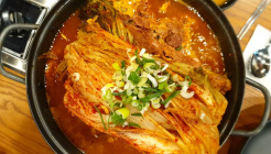김윤이감자탕&뼈숯불구이 매장 이미지