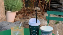 샬로우커피 매장 이미지