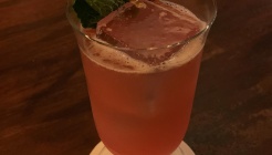 토트 매장 이미지