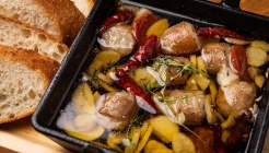 매거진 스탠딩 매장 이미지