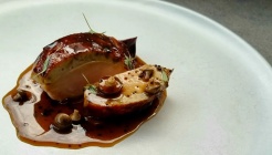 이스트 매장 이미지