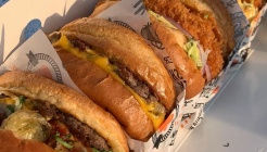 제스티살룬 매장 이미지