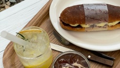 필무드 매장 이미지