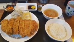 돈부각 매장 이미지