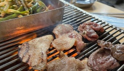 봉일천돼지부속 매장 이미지