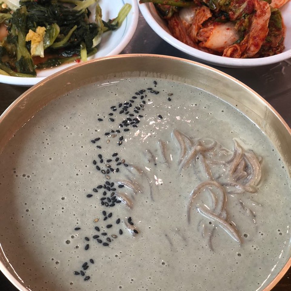 밀란국수 매장 이미지