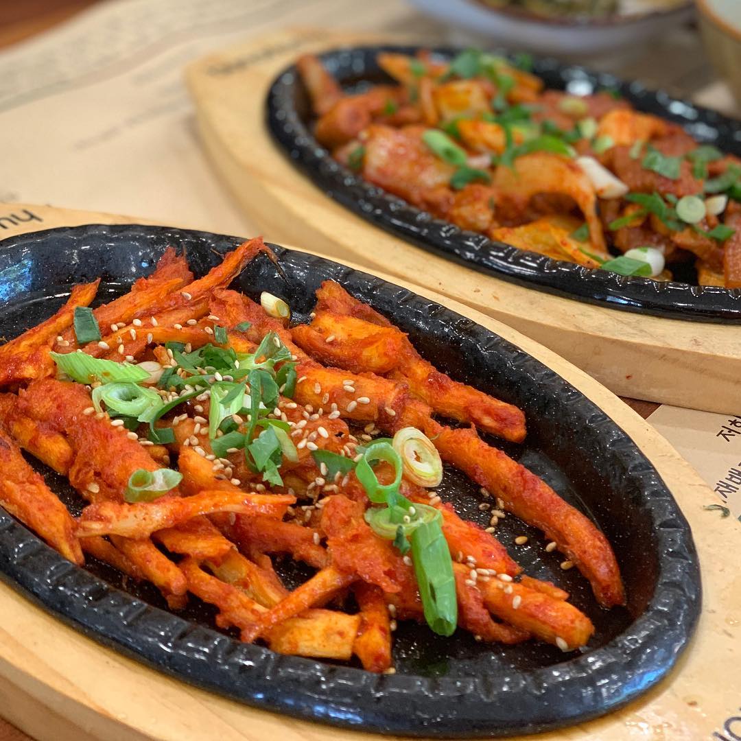 용문산산더덕구이 매장 이미지