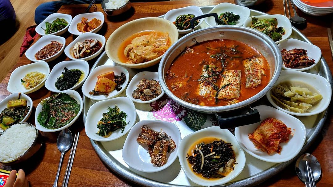 지산식당 매장 이미지