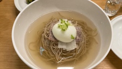 진교원 매장 이미지