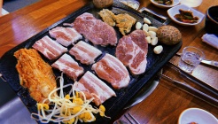 충주돌구이 매장 이미지