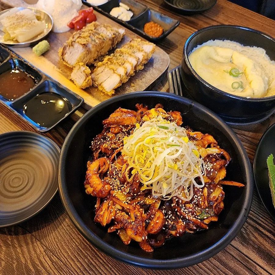 솔방울쭈꾸미수육튀김 매장 이미지