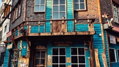 맨홀커피웨스턴 매장 이미지