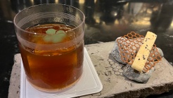 피어 매장 이미지