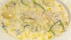 소포모어 매장 이미지