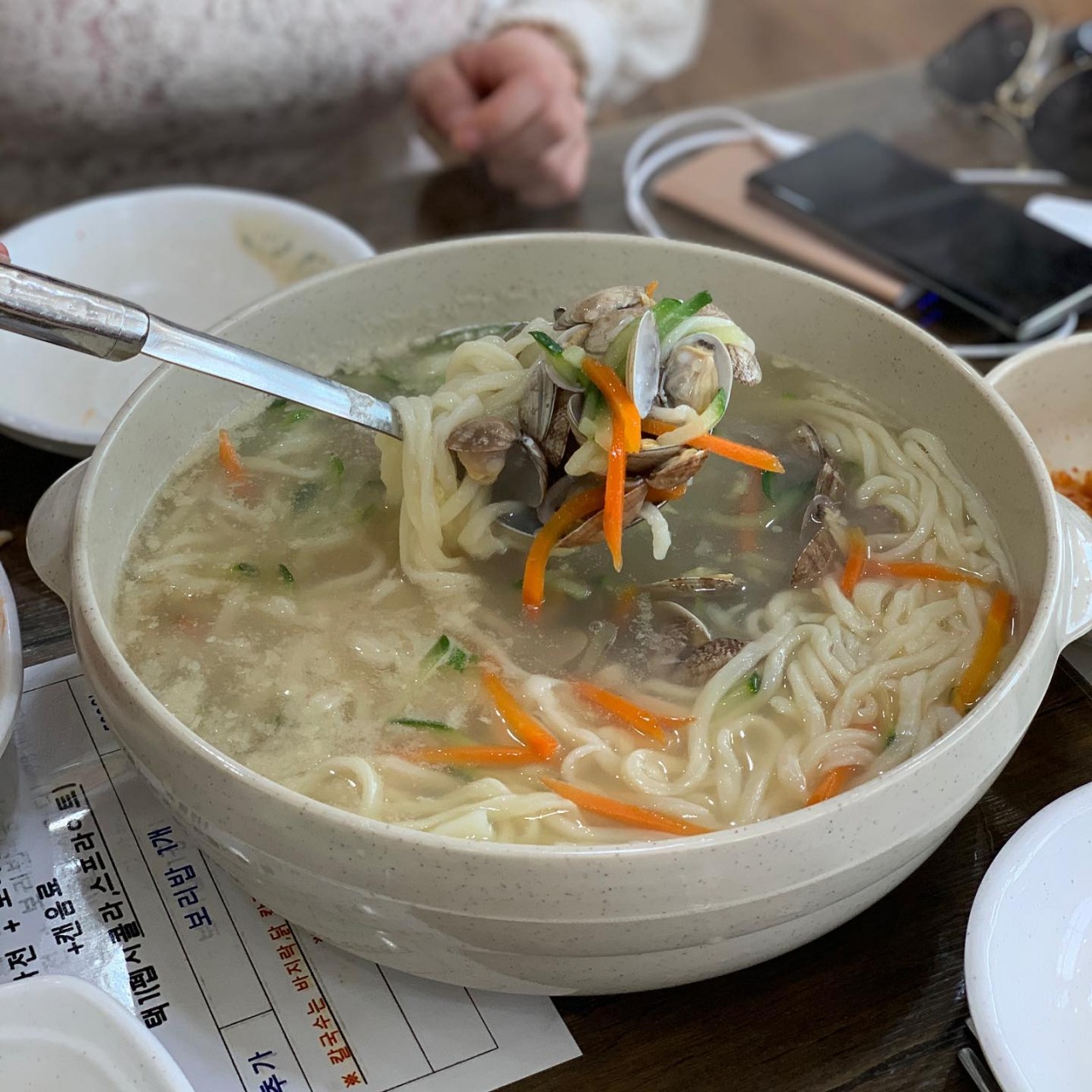 본가건하은칼국수 매장 이미지