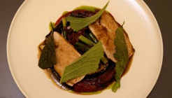 피트 매장 이미지