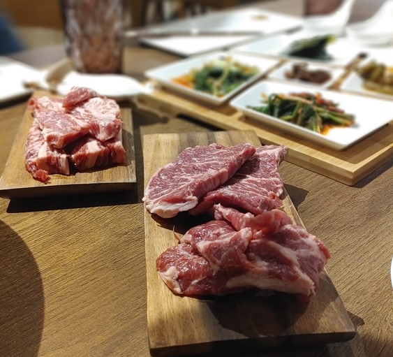 플라잉카우 매장 이미지