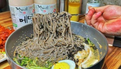 기와메밀막국수 매장 이미지