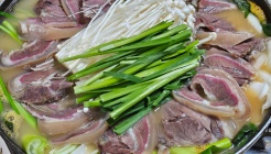 원두막 흑염소 매장 이미지