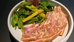 리파인 이태원점 매장 이미지