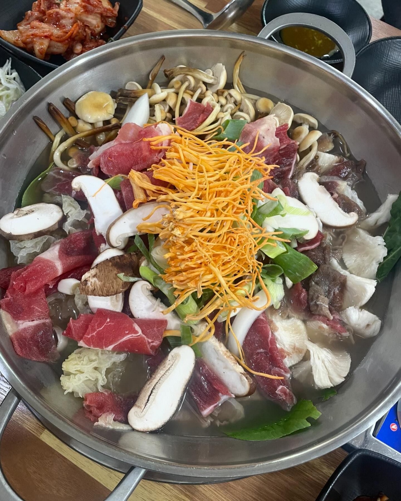 황금버섯 매장 이미지