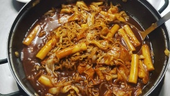 모모즉석떡볶이 매장 이미지