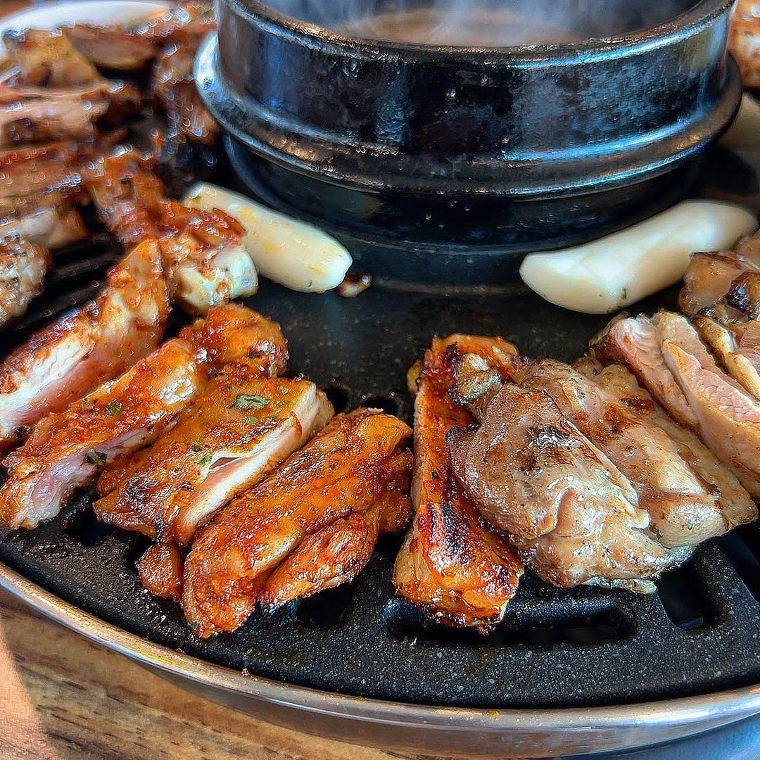 아름마루 숯불닭갈비 매장 이미지
