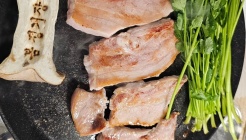 봄정거장 한재미나리삼겹살 매장 이미지