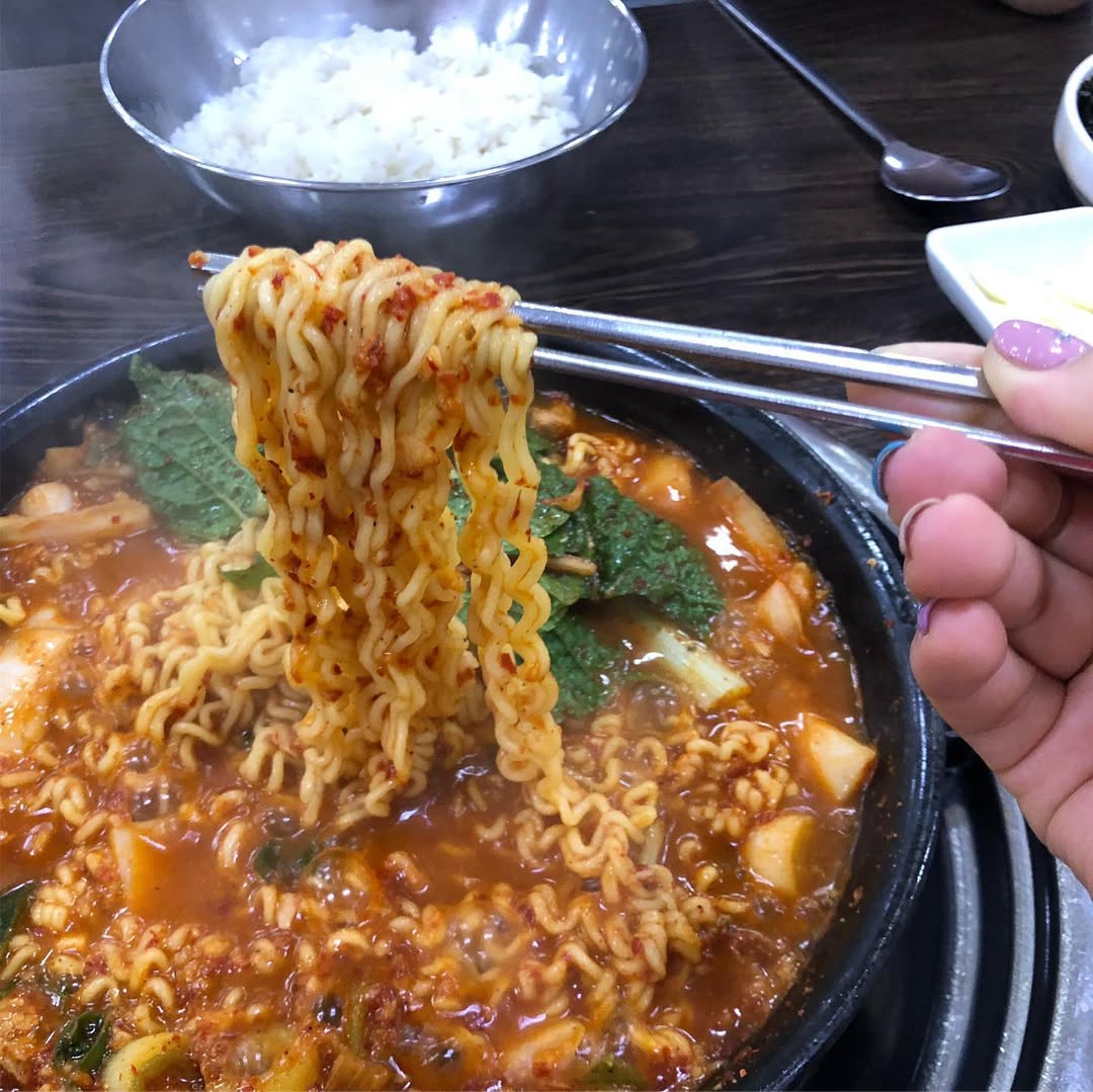 상돈이비빔돼지 본점 매장 이미지