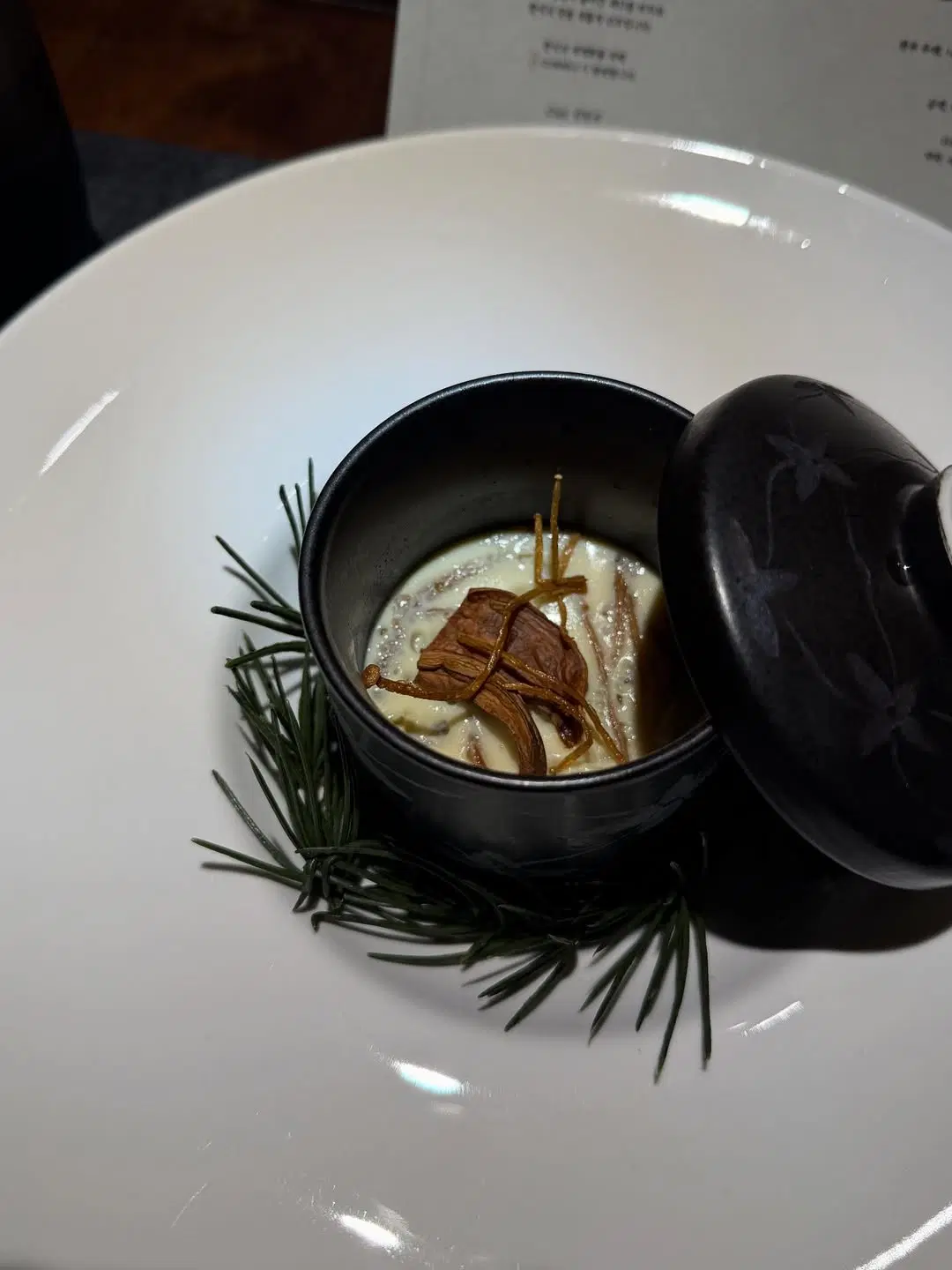 다이닝소재 SOJAE 매장 이미지