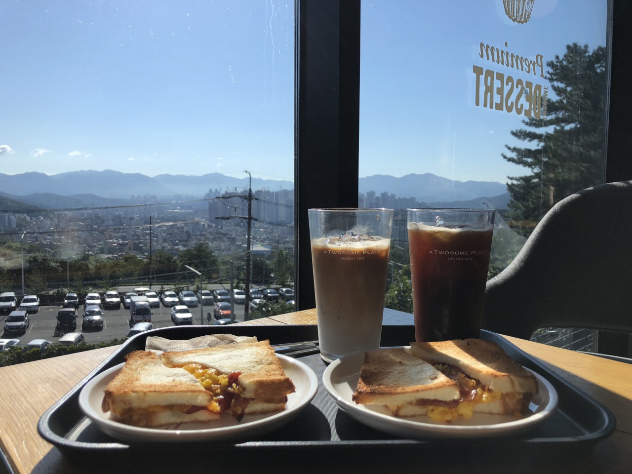 투썸플레이스 창원천주산점 매장 이미지