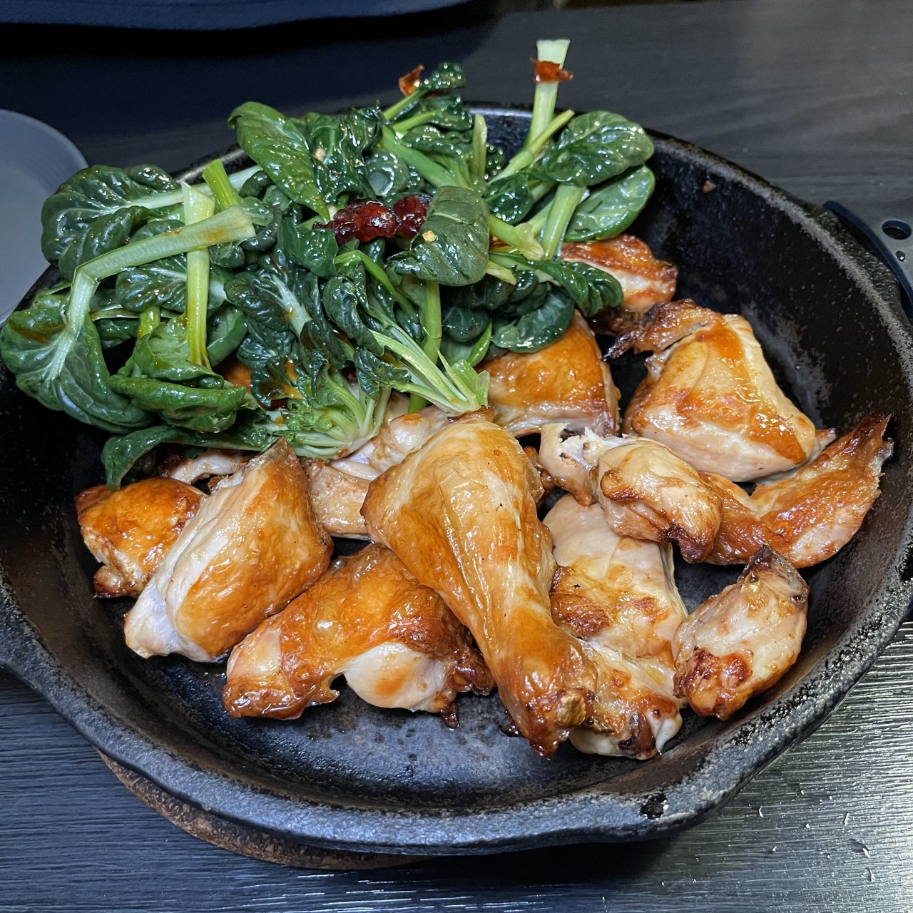 무더운 여름 시원한 맥주와 영원한 단짝 ‘치킨’ 맛집 | 식신 무더운 여름 시원한 맥주와 영원한 단짝 ‘치킨’ 맛집 추천 | 식신