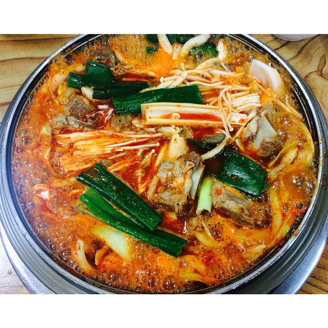 청마루매운갈비찜 - 경기, 성남 모란 복정 청계산 | 맛집검색 식신