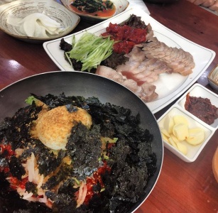 속초 맛집, 진미동치미 메밀막국수 시원한 국물과 수육!