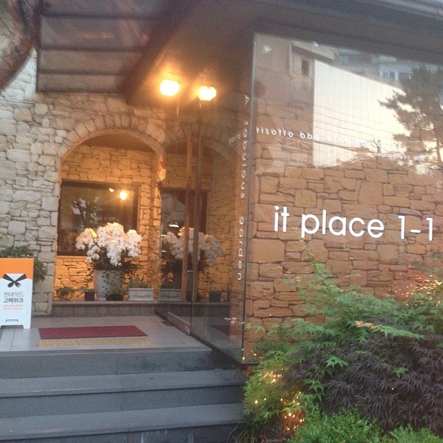 place_img