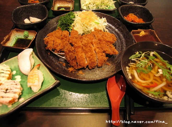 맘스터치 전주객사점 - 전북, 전주-완산구 한옥마을 | 맛집검색 식신