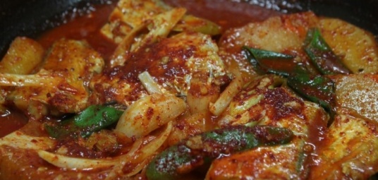괸당네 갈치요리 