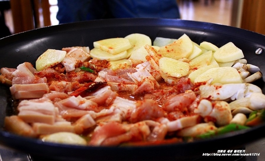 동성식당 - 제주, 서귀포시내 | 맛집검색 식신